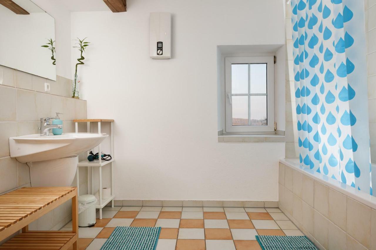 Auszeit-Eifel Eifelhaus "Burgass 1807" Sauna & Badezuber Willwerscheid Extérieur photo